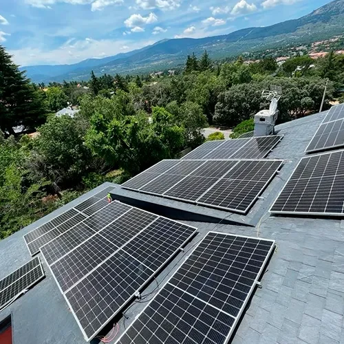 Imágen instalación paneles solares 28